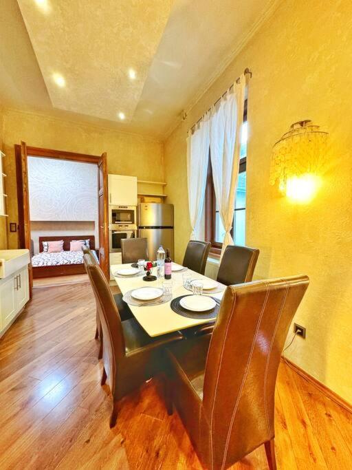 Ultra Central Apartment / 10 Ppl Budapest Exteriör bild
